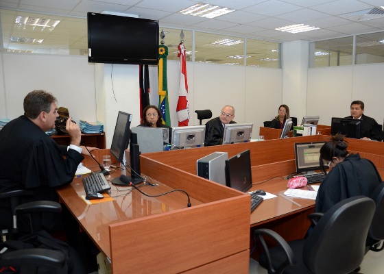Servidores de cacimba de areia tem que receber salário até 5º dia útil