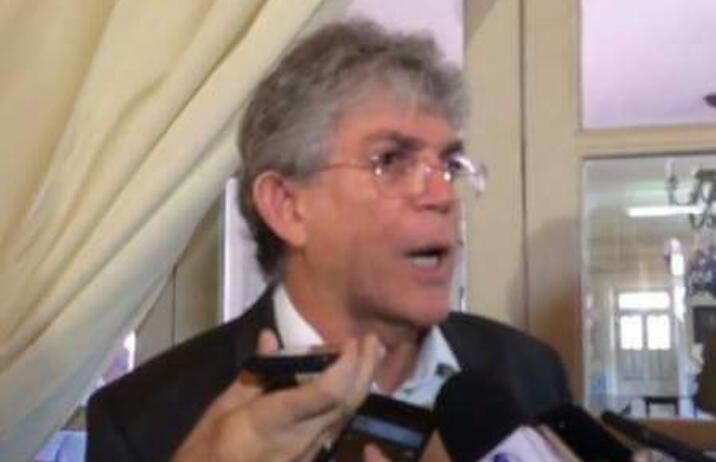 “comissão da verdade mostra que ditadura não serve para sociedade”, diz ricardo