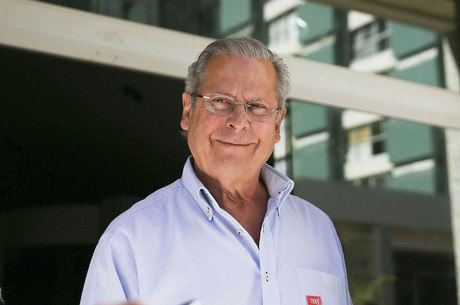 Zé Dirceu chega para temporada em João Pessoa; WS avalia trajetória e perfil de ex-ministro, primeiro alvo do PT | WSCOM