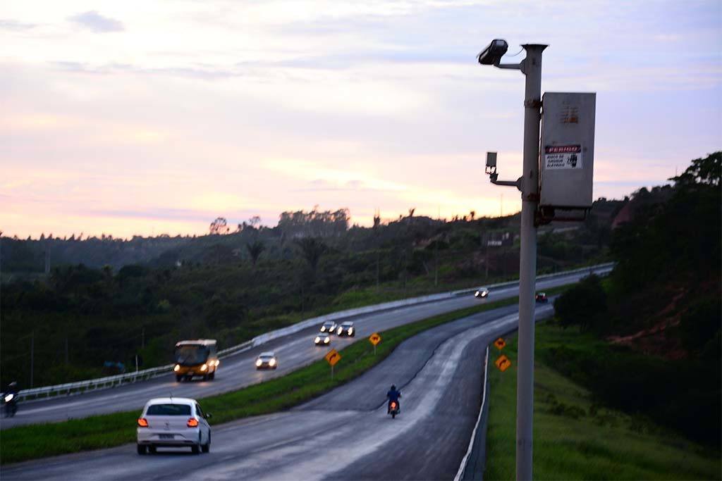 Dnit retoma instalação de radares fixos na BR 230 perímetro urbano de  Balsas - Diário Sul Maranhense
