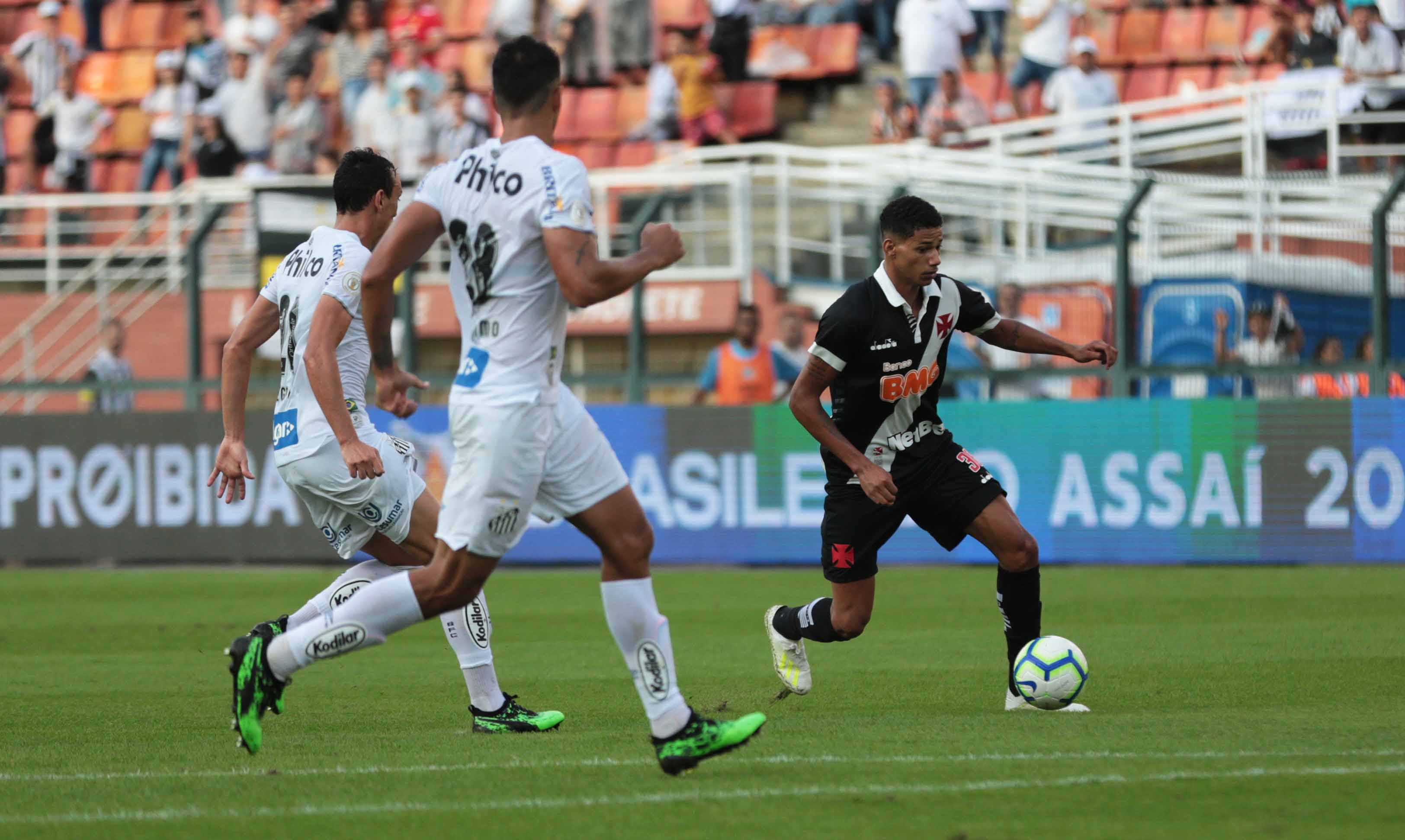 Após mais uma derrota vascaína, luxemburgo pede ajuda da torcida e fala em conversa com elenco do vasco