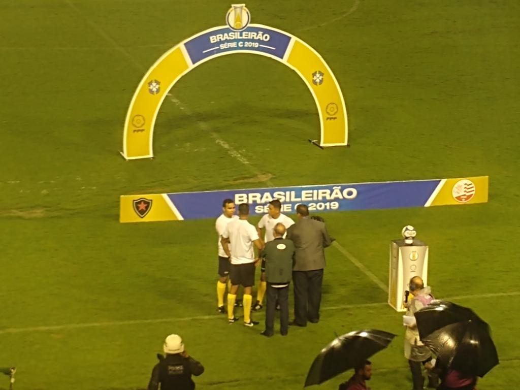 Chuva cancelou a partida de futebol. E agora?