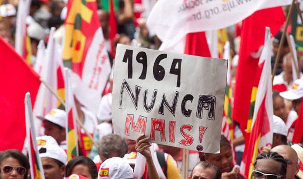 A LUTA PELA DEMOCRACIA NÃO PERMITE DESCANSO | WSCOM