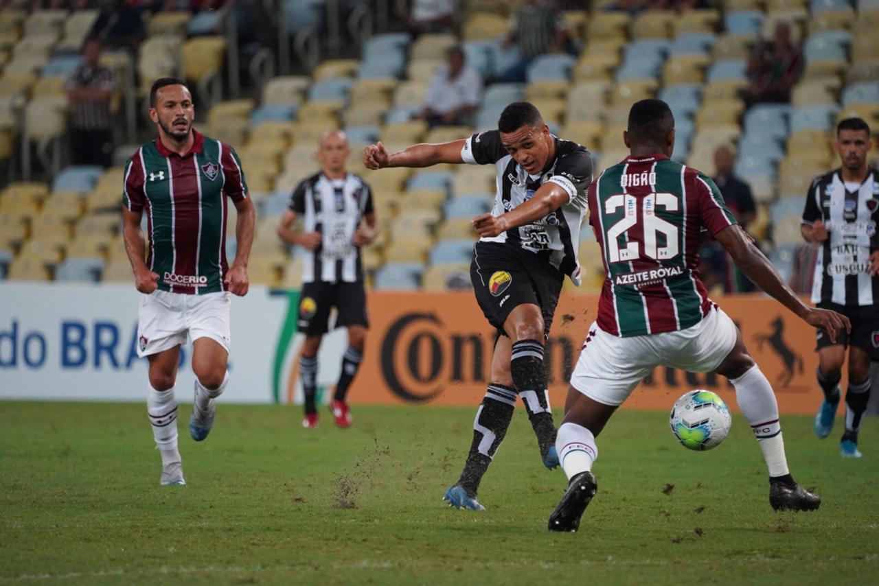 Com arbitragem confusa, Botafogo perde para o Vila Nova - Botafogo