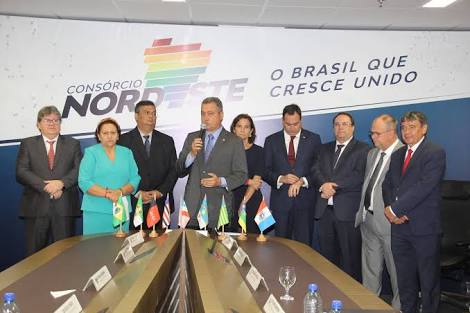 Quando os governadores do nordeste se impõem com iniciativa lúcida e referenciada diferente, por exemplo, de dória e witzel