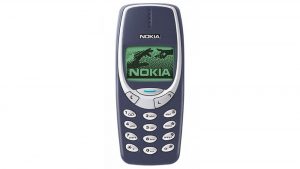 Andi - O Nokia 3310 faz 20 anos. Ainda se lembram de escrever assim por  causa do limite de caracteres? Do famoso jogo da cobra? E da bateria que  durava 3 dias?