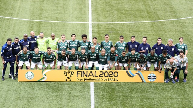 Com vantagem, Palmeiras recebe o Grêmio na decisão da Copa do Brasil 