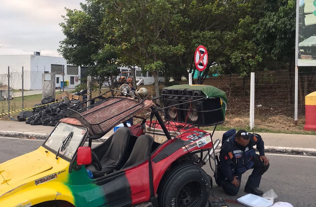 Homem morre após capotamento de buggy, em joão pessoa