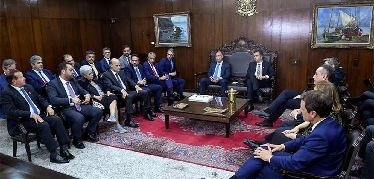 Governadores consideram que proposta de Bolsonaro para combustíveis pode deixar Estados ingovernáveis; perdas podem chegar a R$ 100 bi | WSCOM